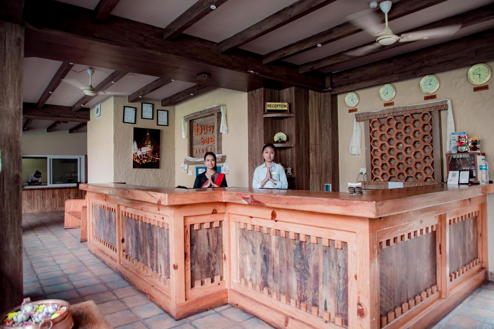 Busy Bee Resort, โพคารา ภายนอก รูปภาพ
