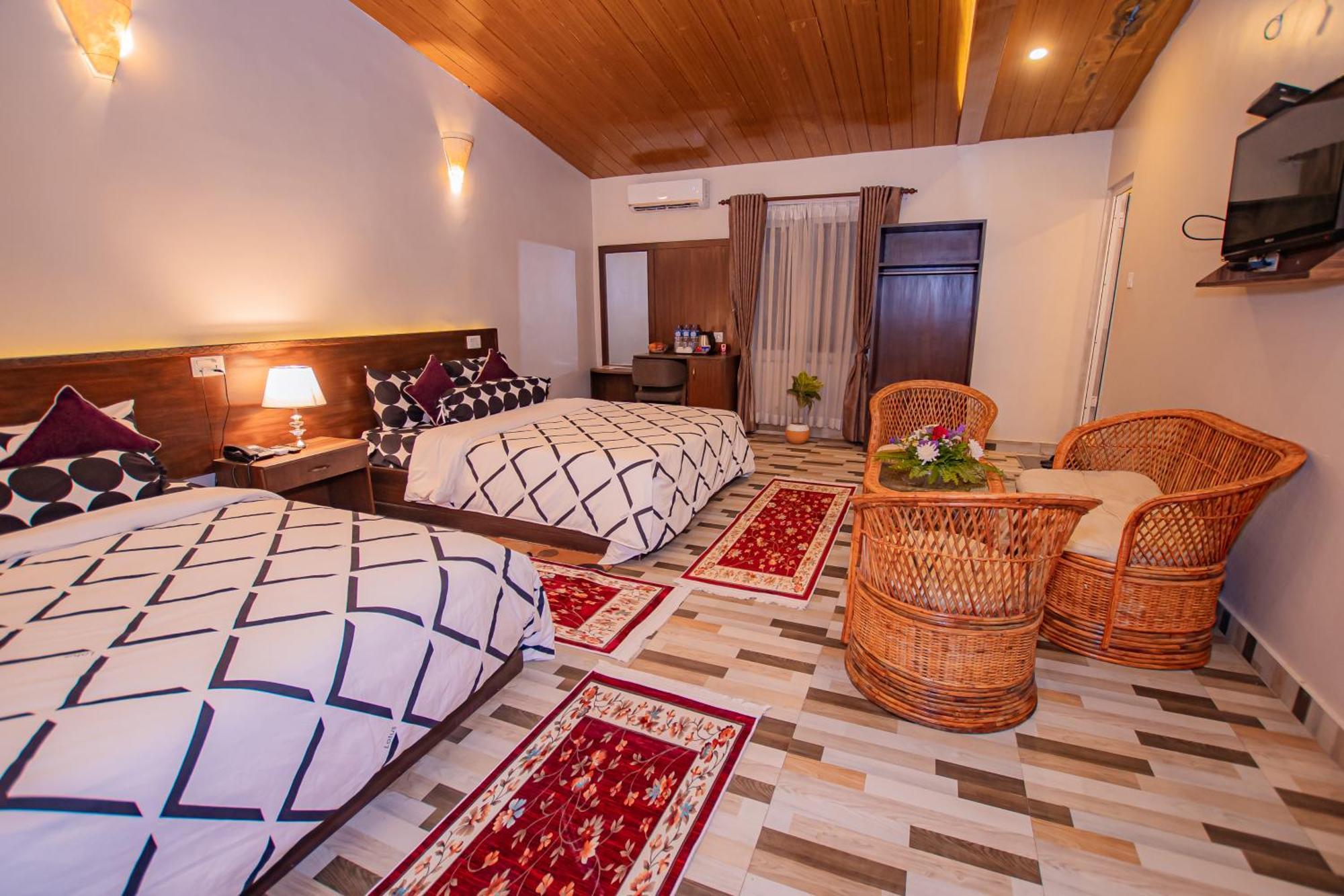 Busy Bee Resort, โพคารา ภายนอก รูปภาพ
